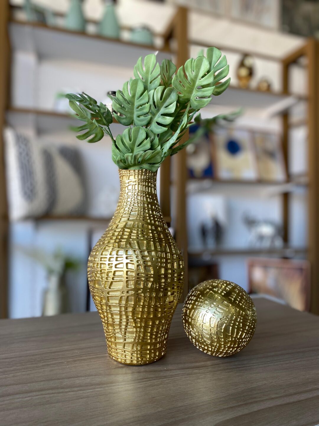 Vaso decorativo silhueta crespo M