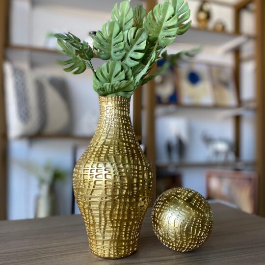 Vaso decorativo silhueta crespo M