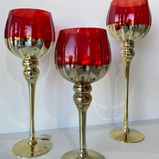 Jogo candelabros vermelho e dourado