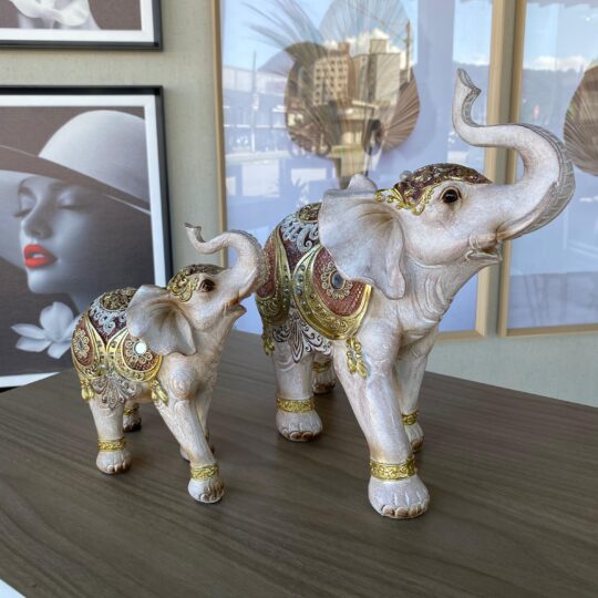 Elefante decorativo dourado