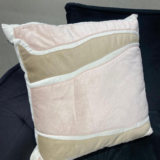 Almofada veludo marrom e rosa bebê